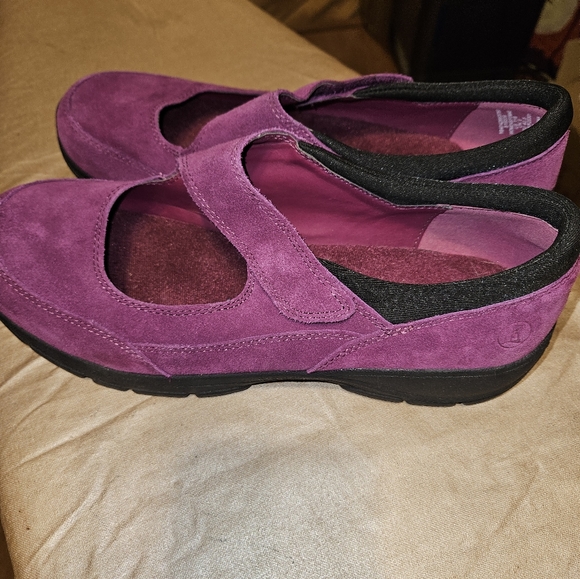Lands' End Purple All Weather Suede Mary Janes size 11 - Picture 5 of 7